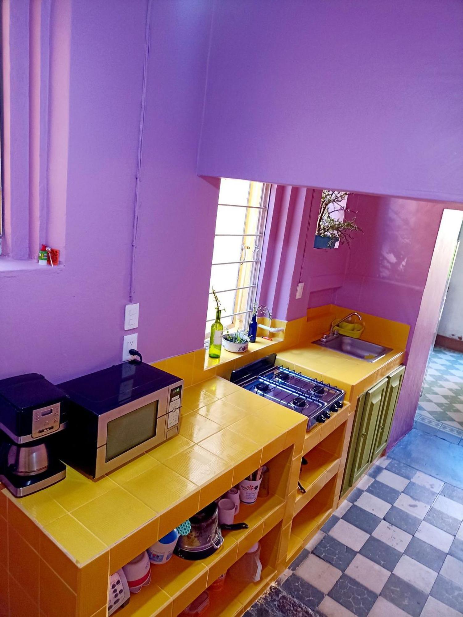 1 Guadalajara Corazon Del Centro Historico Hospedate En Una Casa Antigua En Una Habitacion Sencilla Con Areas Comunes Y Banos Compartidas Exterior foto